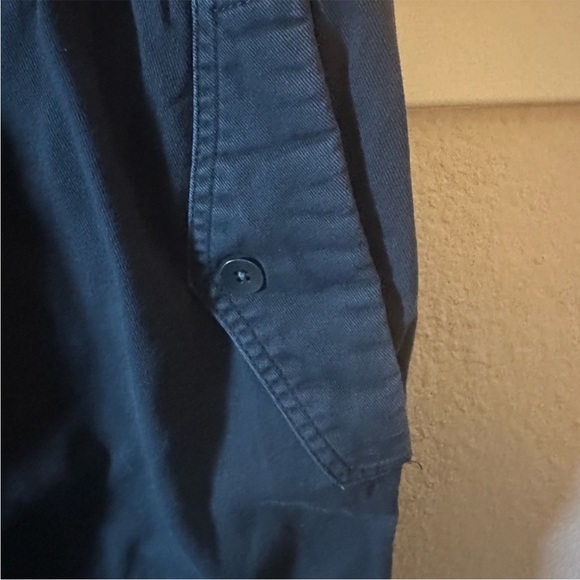 Old Navy High-Waisted Chino Shorts - Picture 6 of 9